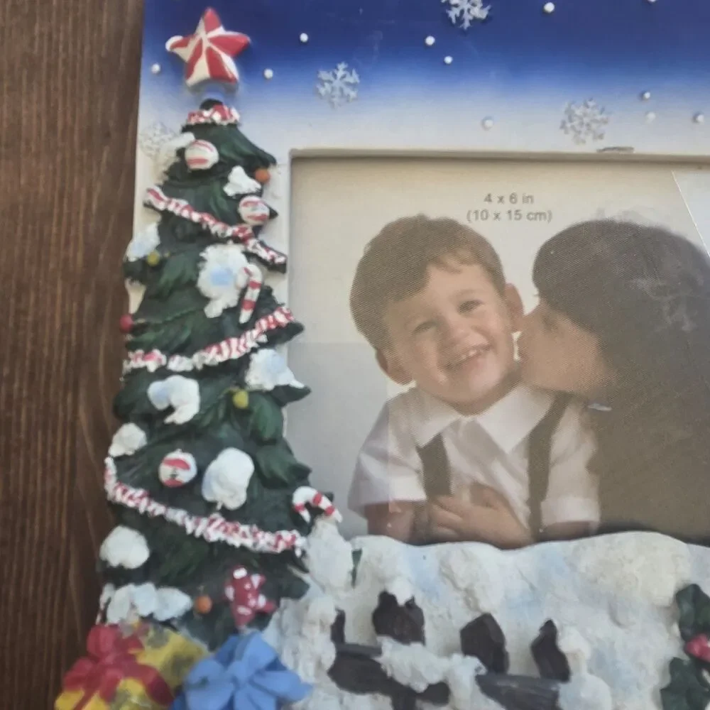 Vintage Christmas Santa Picture Frame 4x6 Holiday Photo Frame Tree & Gifts